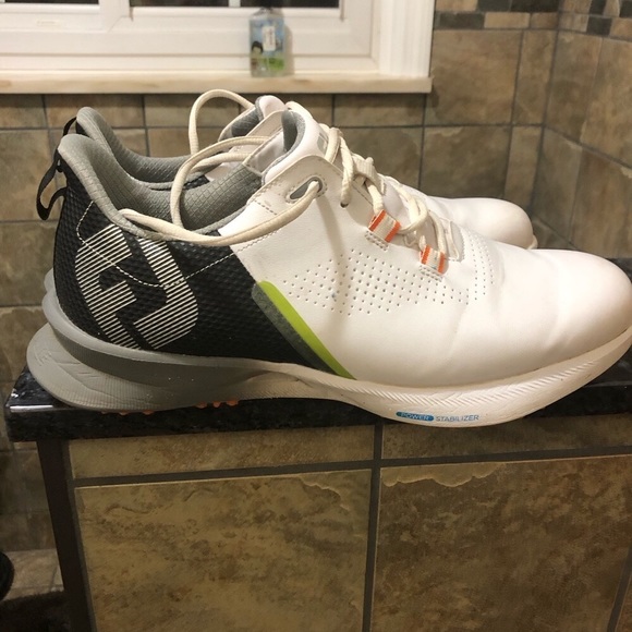 Footjoy golf shoes - Picture 1 of 4